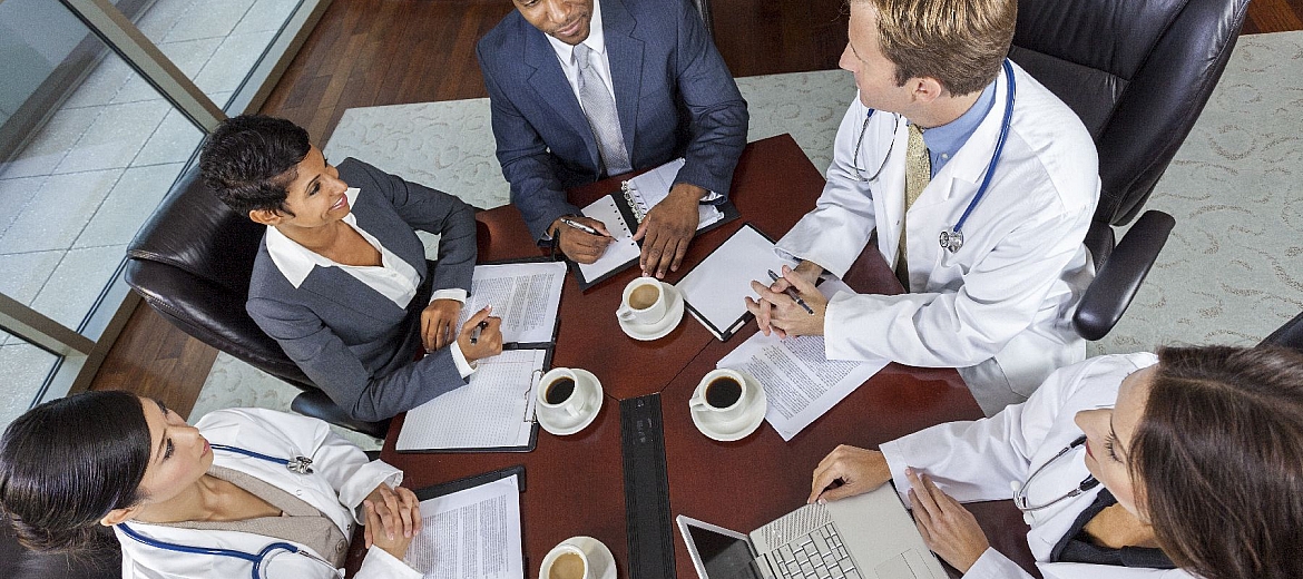 PERUSAHAAN bukukan laba bersih USD 900 Juta